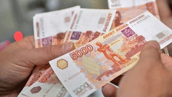 Rus rublesi, dolara karşı eriyor